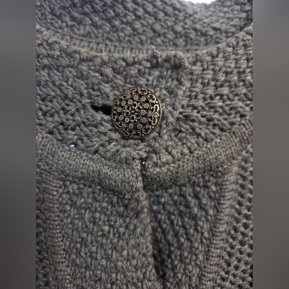 Cynthia Steffe Womend Gray Cardigan Sweater EUC Size M - Picture 4 of 11